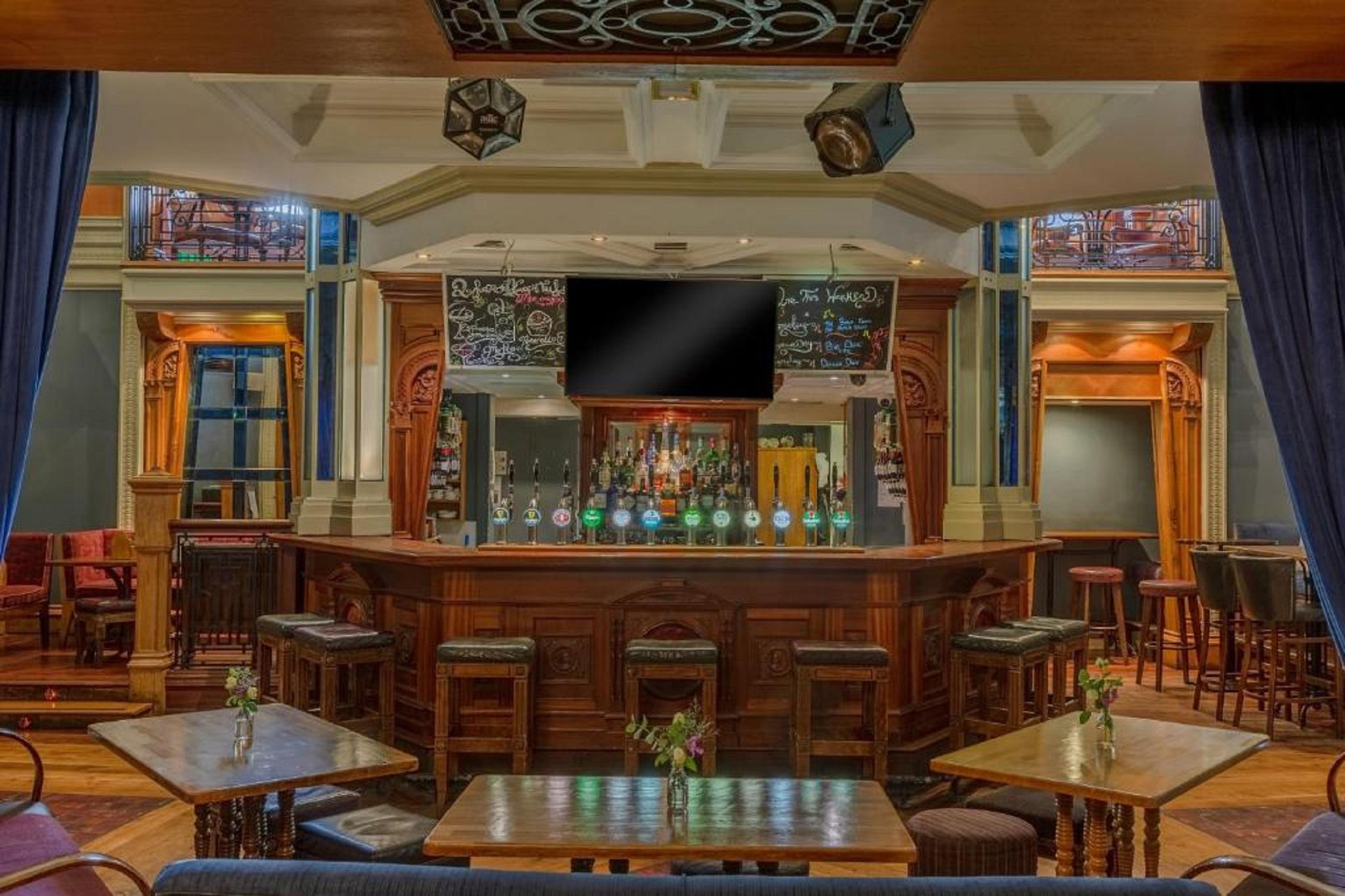 Prince Of Wales Hotel Athlone Exterior photo